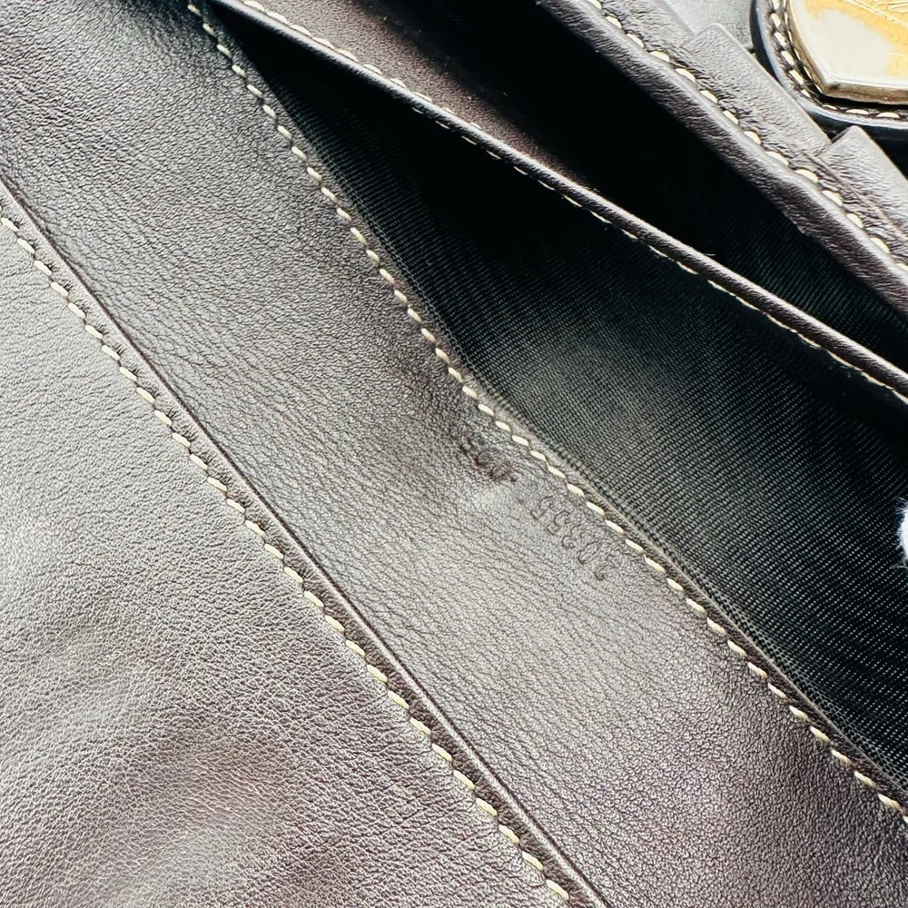 Gucci Long Heart Monogram Wallet - Picture 10 of 12